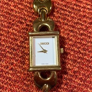 Vintage early 90s 18k gold plated Gucci watch